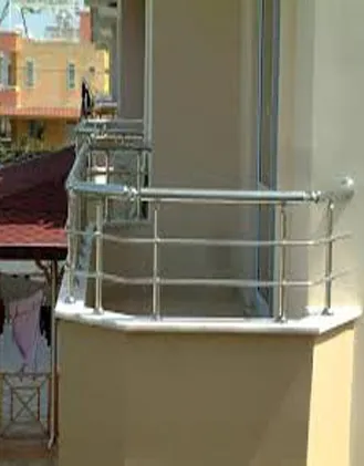 BALKON VE PARAPETÜZERİ KORKULUKLARI